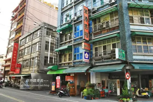 00017 笨港客棧在北港朝天宮後方.webp