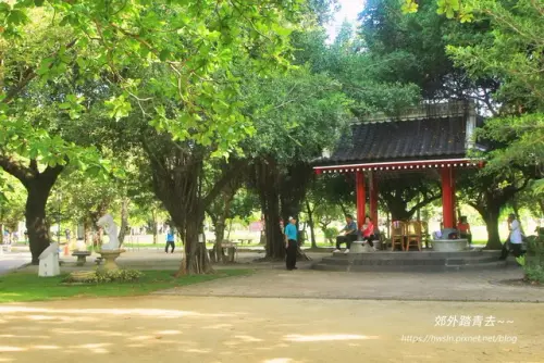 00025 北港神社手水舍現在是涼亭.webp