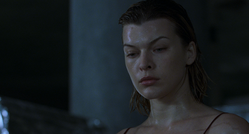 Resident.Evil.2002.UHD.BluRay.2160p.2Audio.TrueHD.Atmos.7.1.x265.10bit.HDR BeiTai.mkv 20231106 17475.png