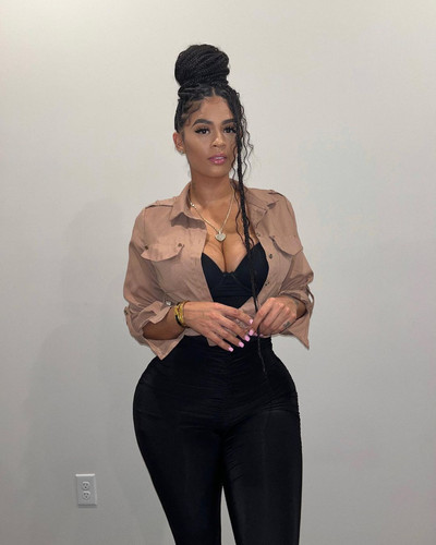 toomuchrosey 398144353 703113015069984 589885760068521092 n.jpg