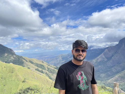 photo 6206310515785972911 y (1).jpg