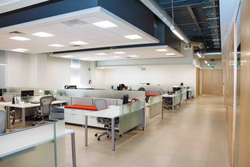 Why So Many Tech Companies Are Laying Off Employees in 2023.jpg