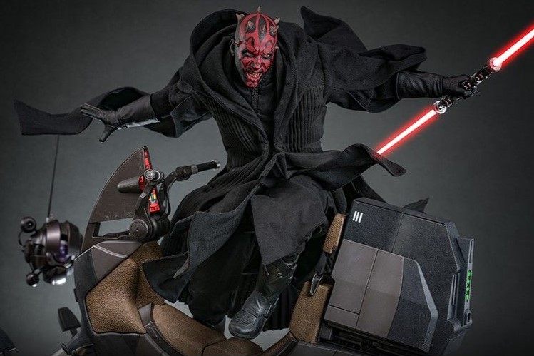 Star Wars Episode 1: The Phantom Menace – Darth Maul with Sith Speeder by Hot Toys