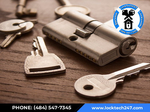 Lock Service.jpg