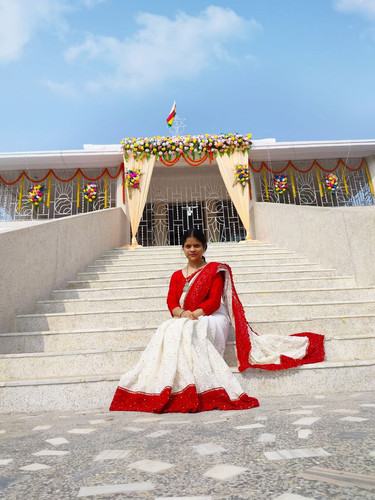 photo 6330171948058918656 y.jpg