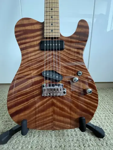 Suhr T 2