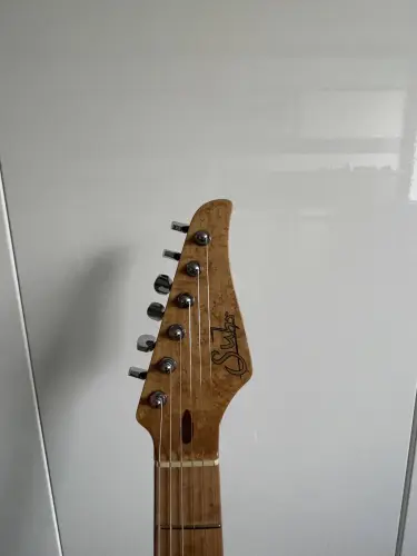 Suhr T 4