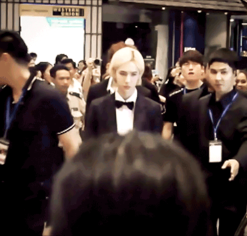 006Uebxkly1hkgvxd08r0g30kw0k0u16.gif
