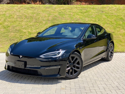 tesla1.jpg