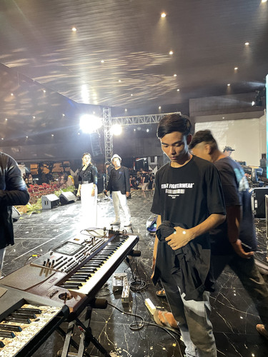 85C20D5A F1F1 44D0 83C1 40A8B6BDC2F6.jpg