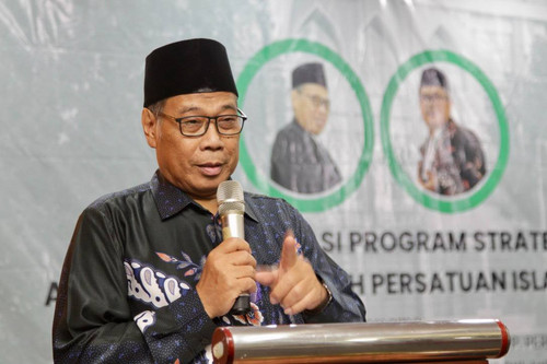 photo 6328035154584516348 y.jpg