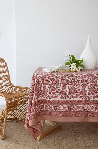 Table Cloth LR 35.jpg