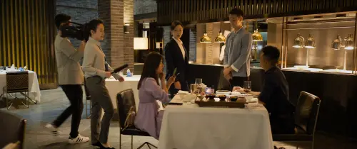 Fry.Me.to.the.Moon.S01E01.2024.2160p.WEB DL.H265.DDP CHDWEB.mkv. vthumb 04.webp