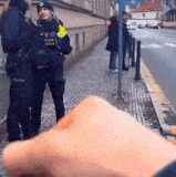BitxzOL3dlWhq8A.gif