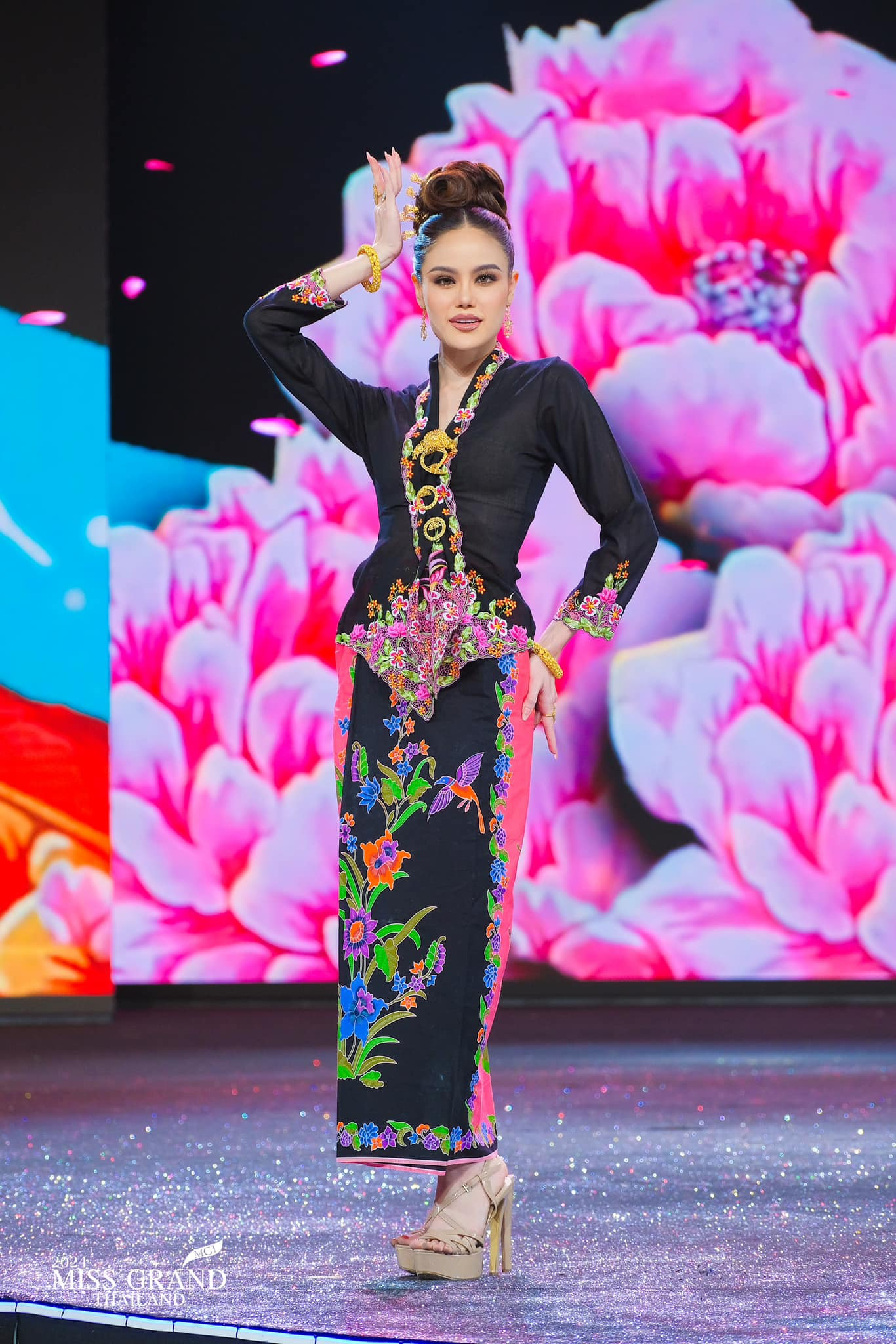 Miss - candidatas a miss grand thailand 2024. final: 6 abril. - Página 14 Jw6bOBa