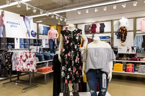 0820 ON%20Plus%20In Store 9644.webp