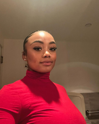 yummy tay tay 405496260 195756840252278 6537672862511363183 n.jpg