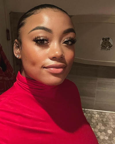 yummy tay tay 404940692 6601422159969406 7310873956071229652 n.jpg