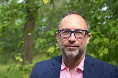 jimmy wales 1024x683.webp