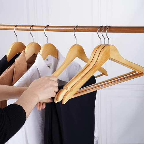 Hanger 7.jpg