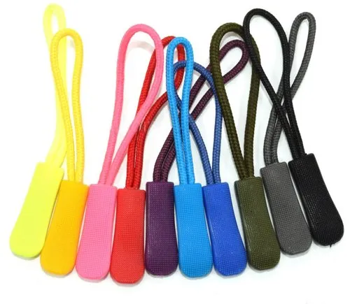 plastic zipper puller 500x500.webp