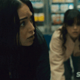 Sam and Tara Scream VI.gif