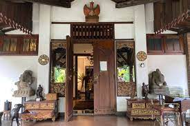 Museum di tengah Kebun(1).jpg
