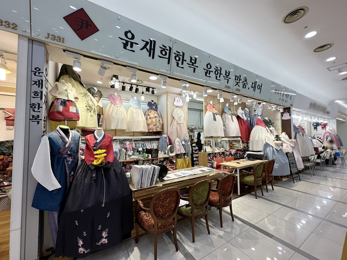 Seoul Souvenirs :: Must-Buy Items for Travelers