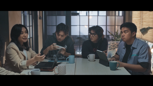 Ketika.Berhenti.di.Sini.2023.1080p.NF.WEB DL.DDP5.1.H.264 QuaSO.mkv snapshot 00.37.32 [2023.11.28 12.png