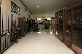 Museum Keraton Kasepuhan(2).jpg