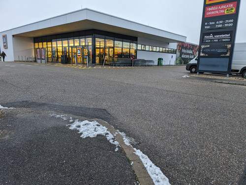 PXL 20231129 061033735.MP.jpg