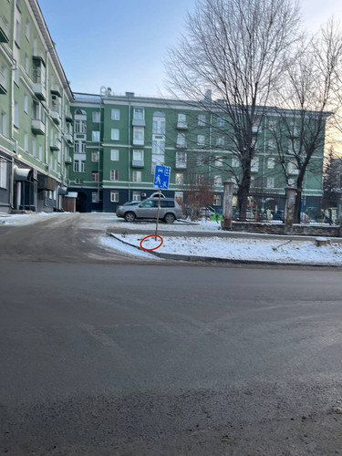 photo 5420426032848162085 y.jpg