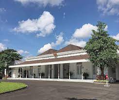 Museum Istana Kepresidenan Yogyakarta atau Gedung Agung.jpg