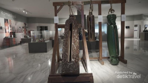 dev intip alat komunikasi dari masa ke masa di museum penerangan 1.jpg