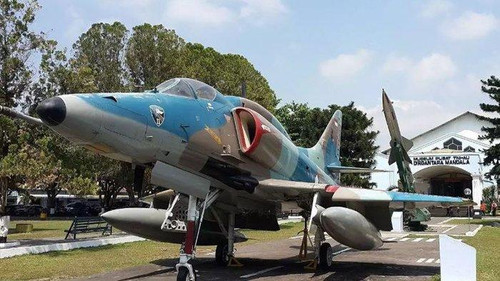 museum dirgantara mandala.jpg