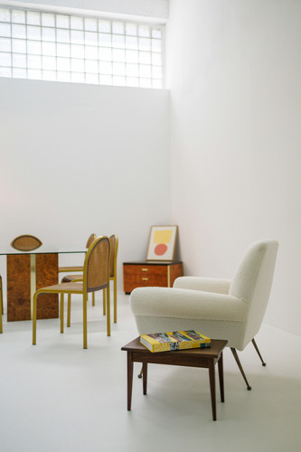 urban vintage cCy NFkq9Rc unsplash.jpg