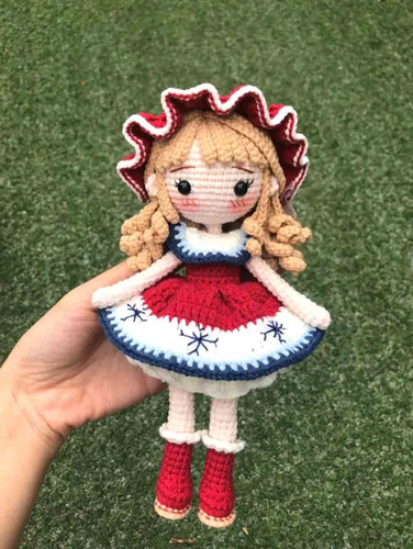 handmade spinus crochet blog - How To Better Crochet Hair 2.jpg