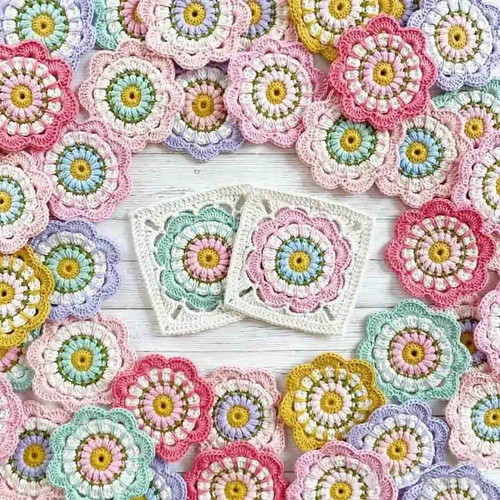 handmade spinus crochet blog - How To Better Crochet Granny Squares 5.jpg