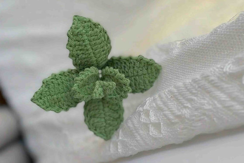 handmade spinus crochet blog - How To Better Filet Crochet 1.jpg