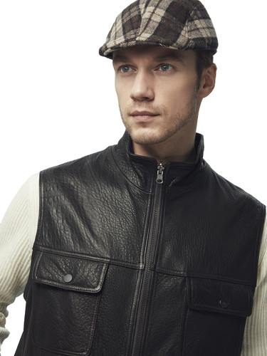 THOMAS DARKBROWN.PT06.jpg