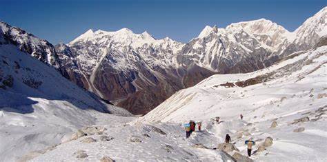 Manaslu trek.jpg