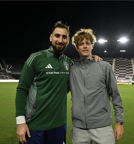 A724FF05 81CA 44E3 99B6 5A69B40C6389.jpg