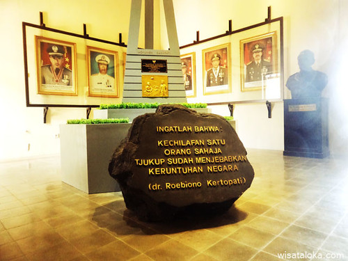 14087174135 228b8ef22f z.jpg