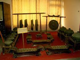 Museum Cakraningrat(2).jpg