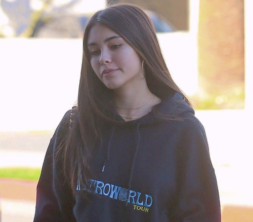 @charli.jpg