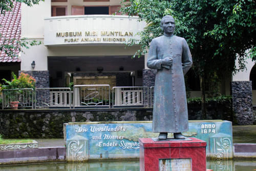 110322 Museum Misi Muntilan.jpg