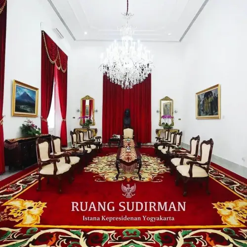 ruang sudirman gedung agung.webp