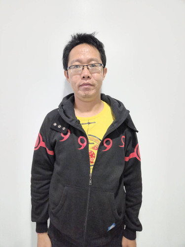 HENDRI, MALE, CUSTOMER SERVICE.jpg