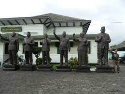 Museum Pusat TNI AD Dharma Wiratama(4).jpg