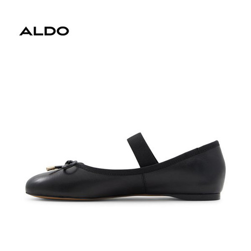 yuji black 001 001 043 alt2 sq wt 600x600.jpg